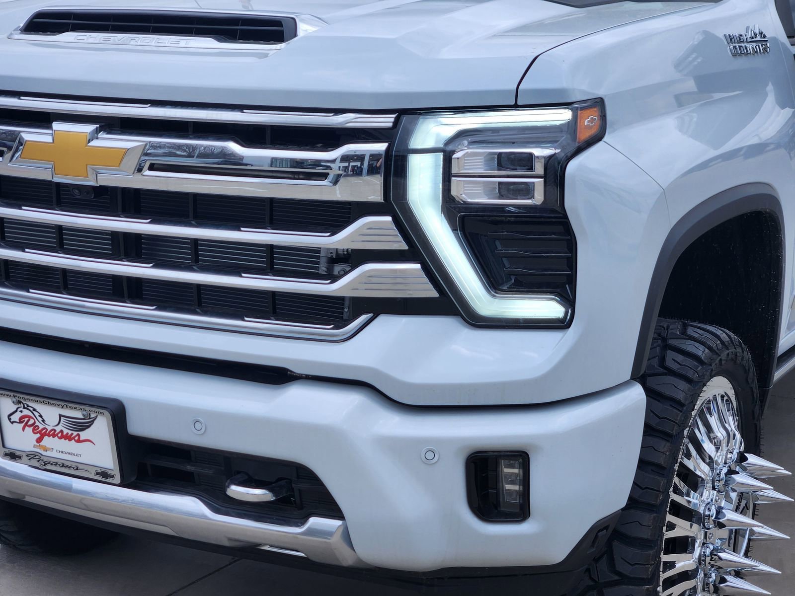 New 2026 Chevrolet Silverado 3500 High Country w/ Technology Package image 9