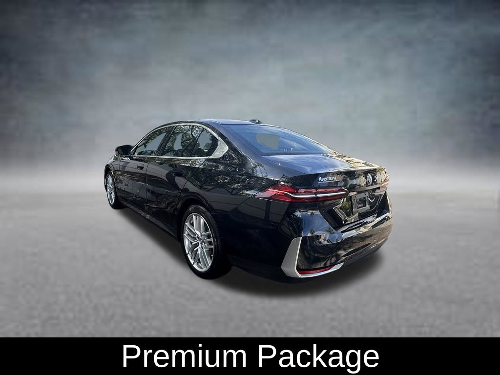 Used 2025 BMW 530i RWD image 5