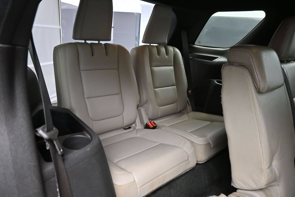 Used 2011 Ford Explorer XLT w/ 202A Rapid Spec Order Code AWD/4WD image 22
