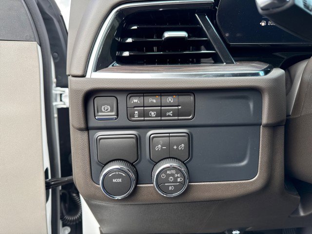 New 2026 Chevrolet Suburban LT w/ Comfort Package image 27