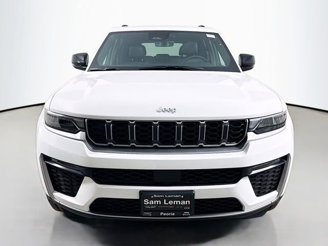 New 2026 Jeep Grand Cherokee Limited AWD/4WD image 2