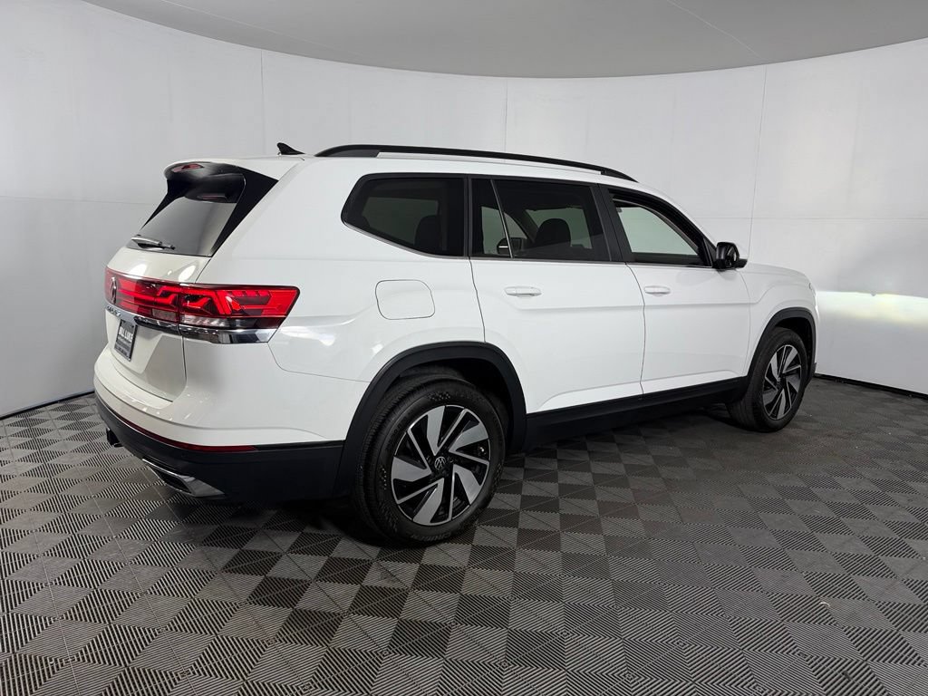 Used 2024 Volkswagen Atlas SE FWD image 7