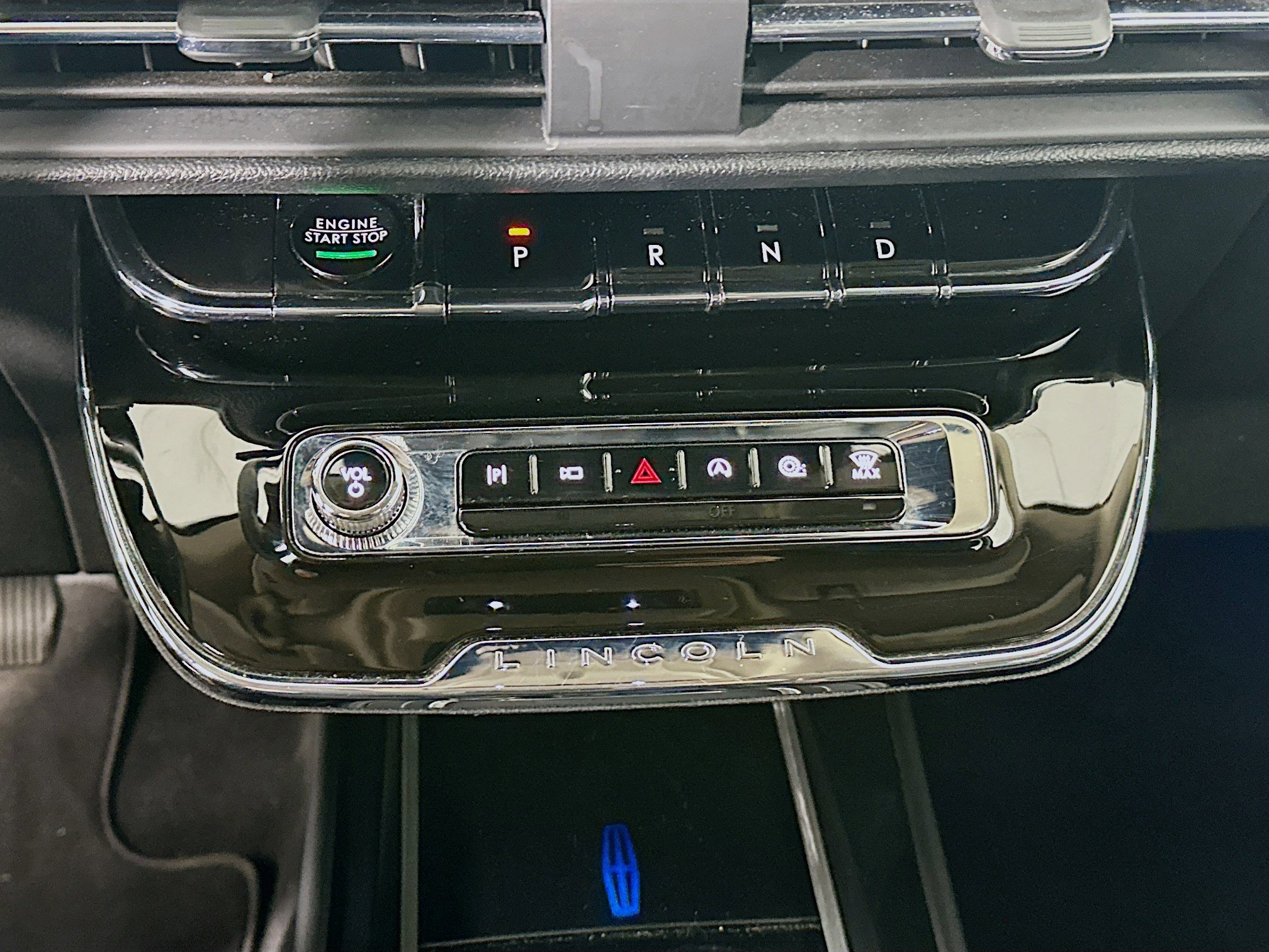 Used 2024 Lincoln Corsair Reserve w/ Equipment Group 201A image 24