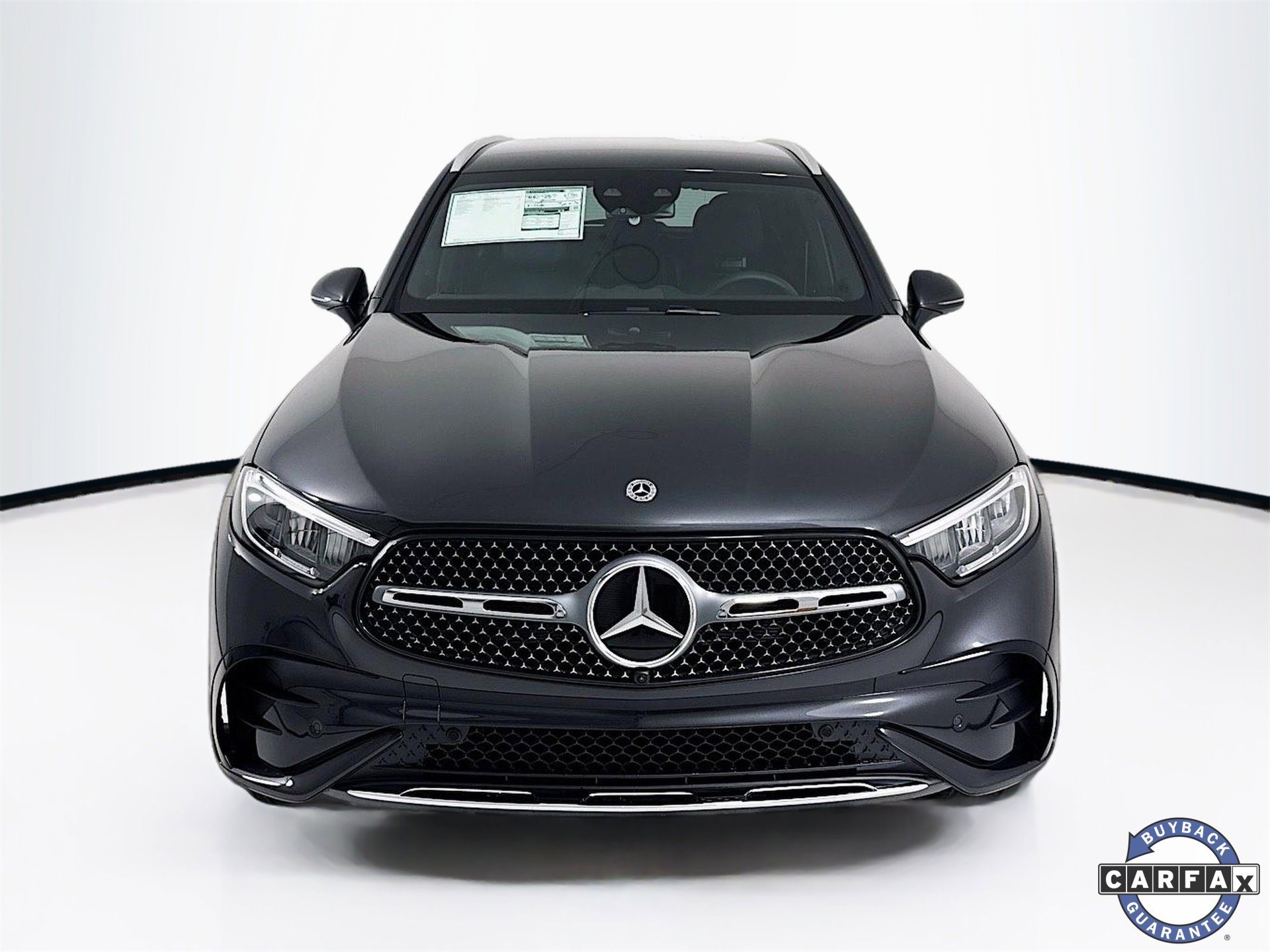 Used 2025 Mercedes-Benz GLC 350e 4MATIC image 2