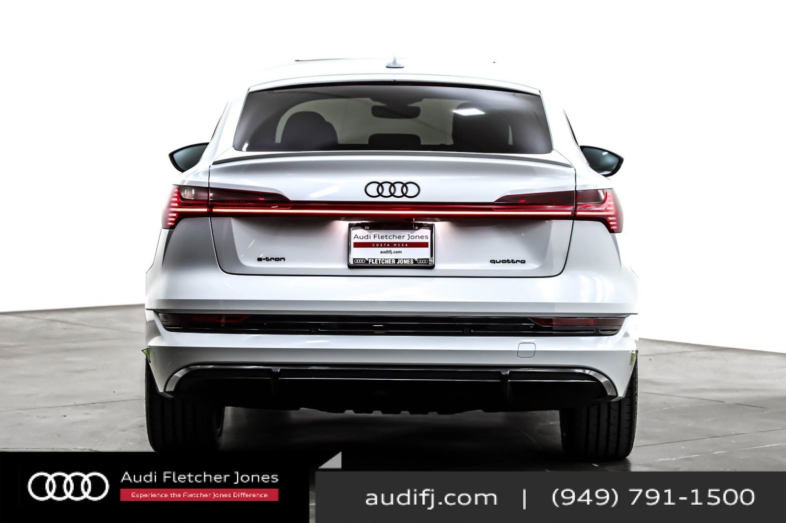 Used 2023 Audi e-tron Prestige w/ Prestige Package image 4