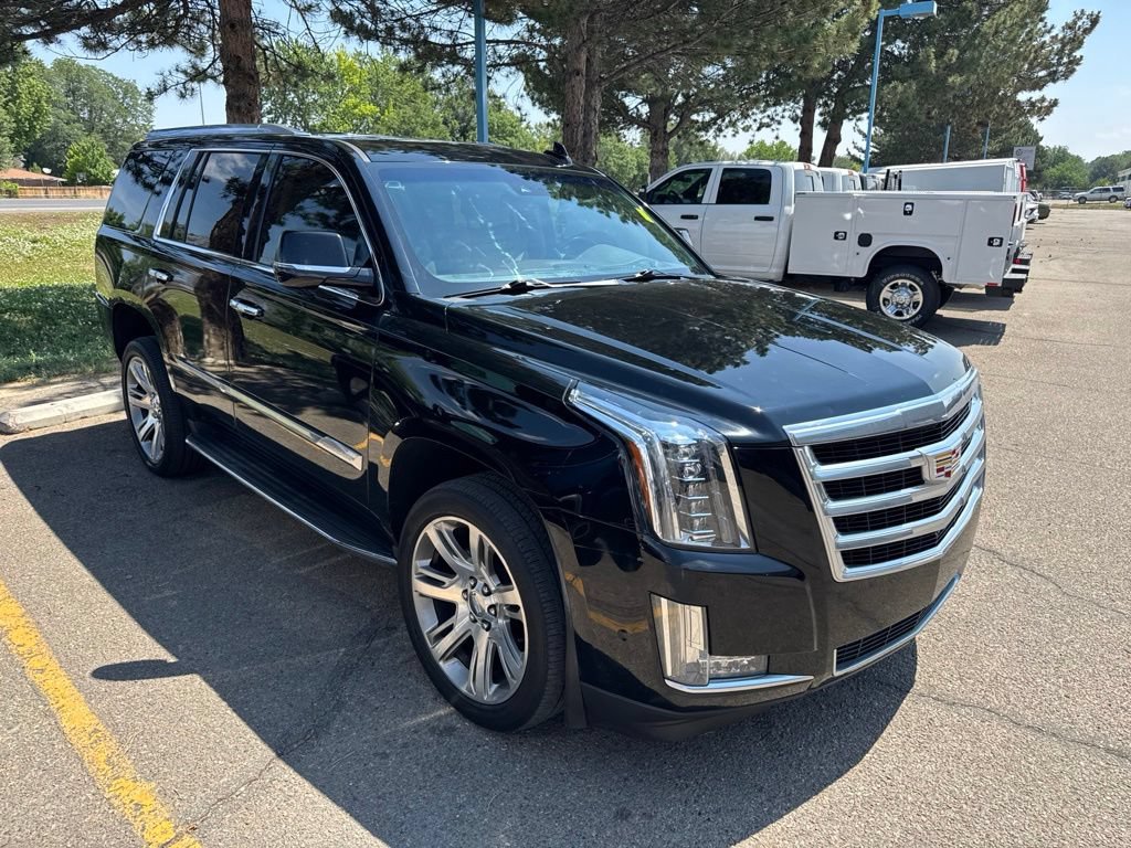 Used 2017 Cadillac Escalade Luxury AWD/4WD image 5
