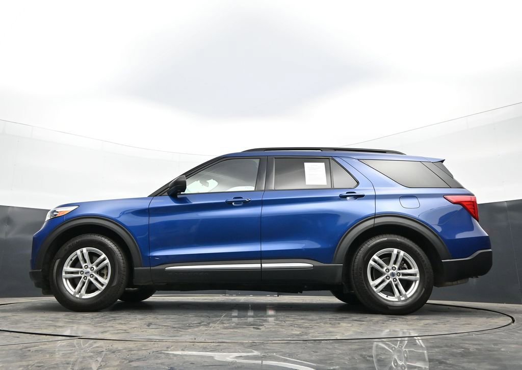 Used 2022 Ford Explorer XLT w/ Equipment Group 202A RWD image 45
