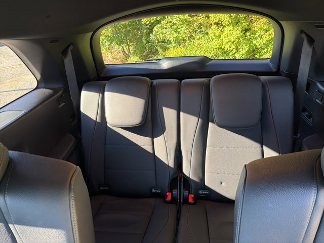 Used 2022 Mercedes-Benz GLS 450 4MATIC image 24