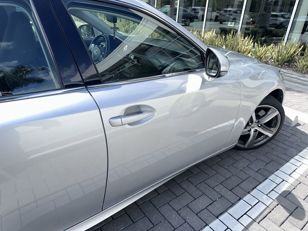 Used 2017 Lexus IS 200t 200t w/ Navigation System Package image 7