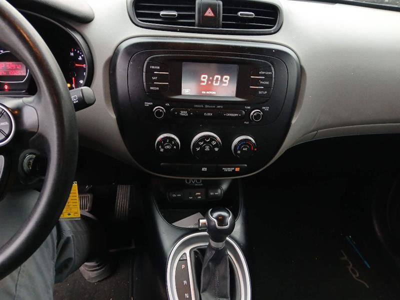 Used 2015 Kia Soul FWD image 15