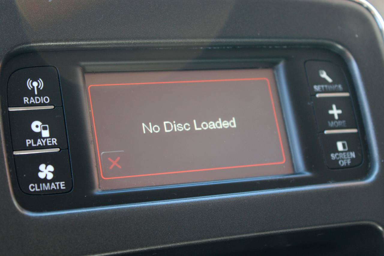 Used 2016 Dodge Journey SXT w/ Comfort/Convenience Group FWD image 31