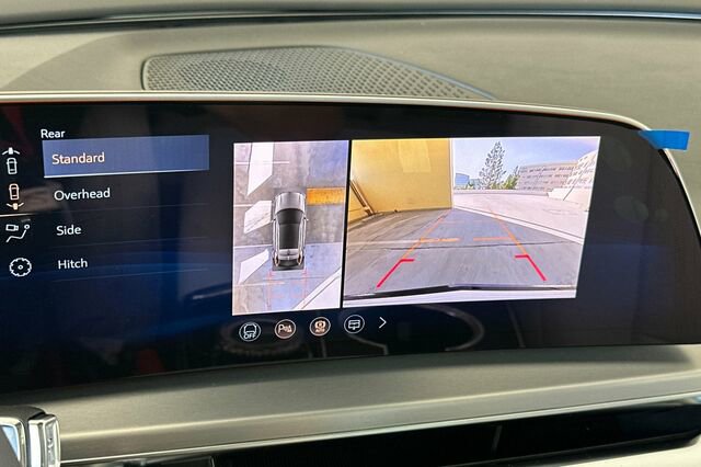 New 2026 Cadillac Lyriq Premium Sport image 20