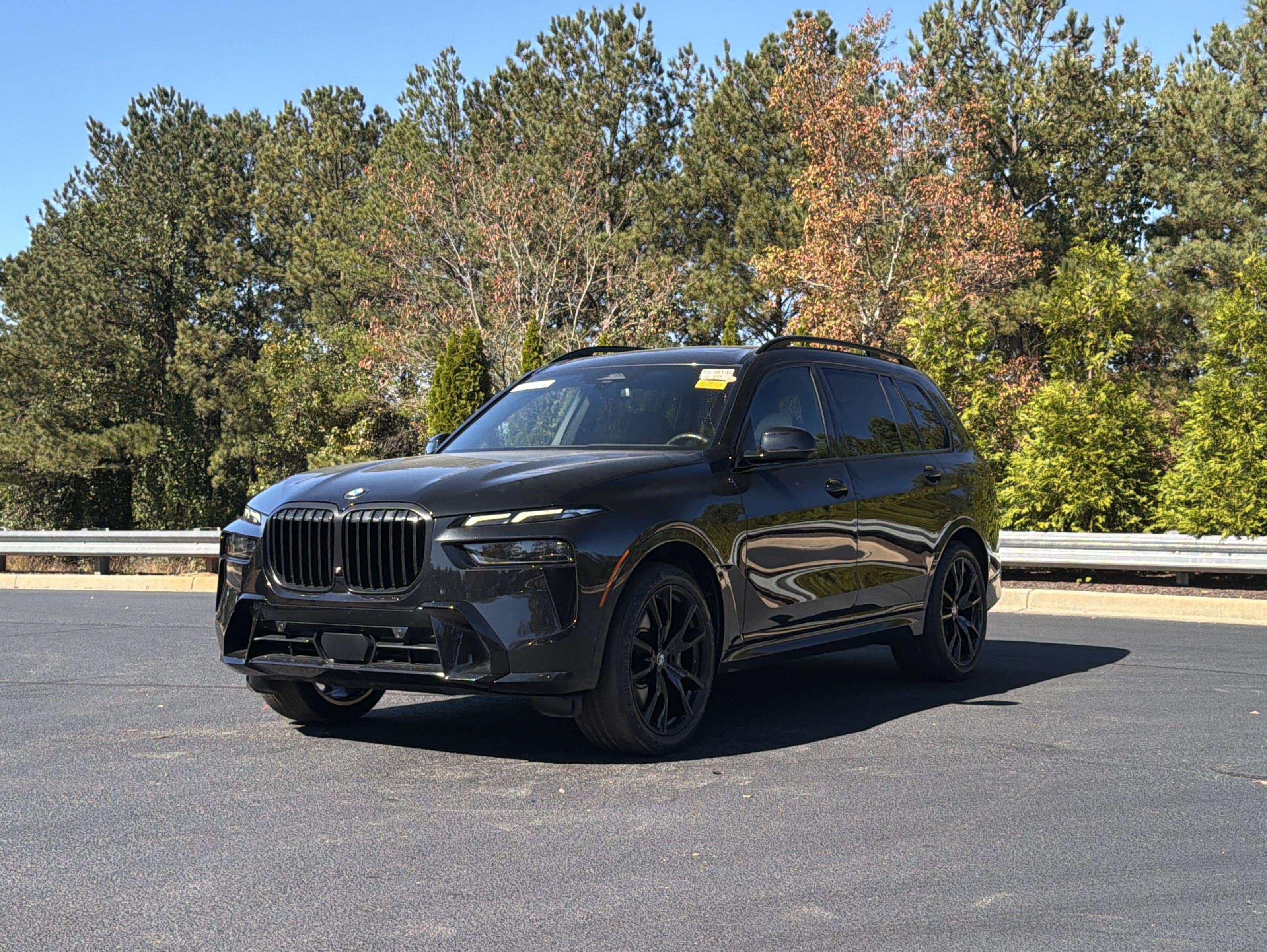 Used 2024 BMW X7 xDrive40i w/ M Sport Package AWD/4WD image 12