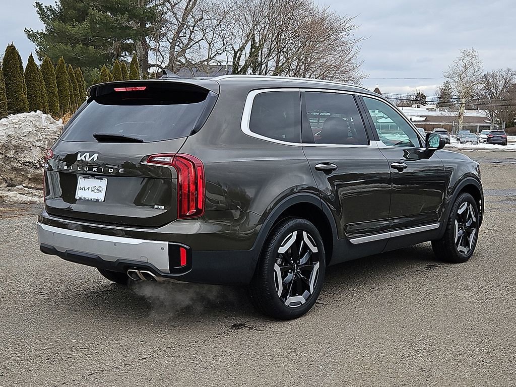 Certified 2024 Kia Telluride S image 7