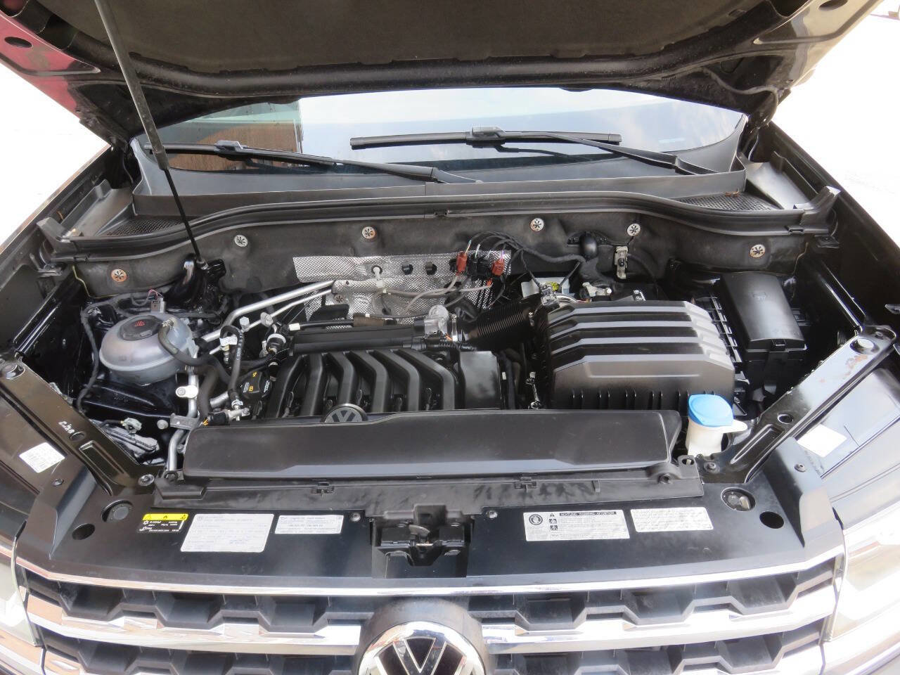 Used 2018 Volkswagen Atlas SE image 38