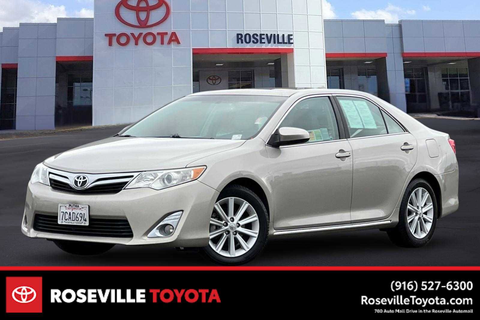 Used 2013 Toyota Camry XLE image 1