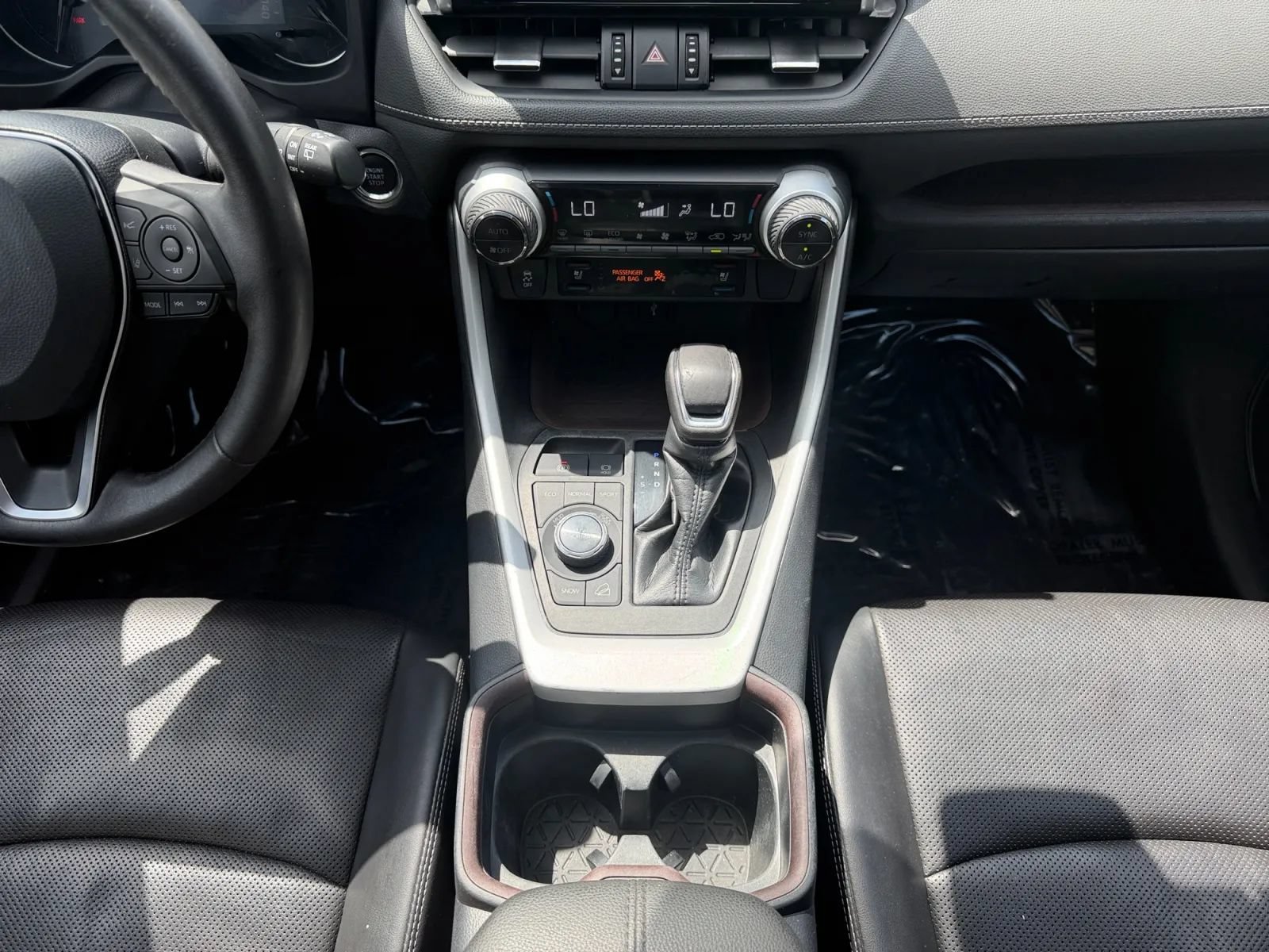 Used 2021 Toyota RAV4 Limited w/ Limited Grade Weather Package AWD/4WD image 17