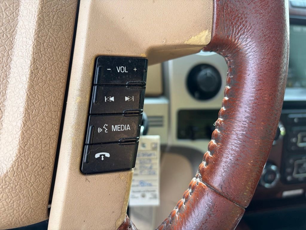 Used 2013 Ford F150 King Ranch w/ King Ranch Luxury Pkg AWD/4WD image 25