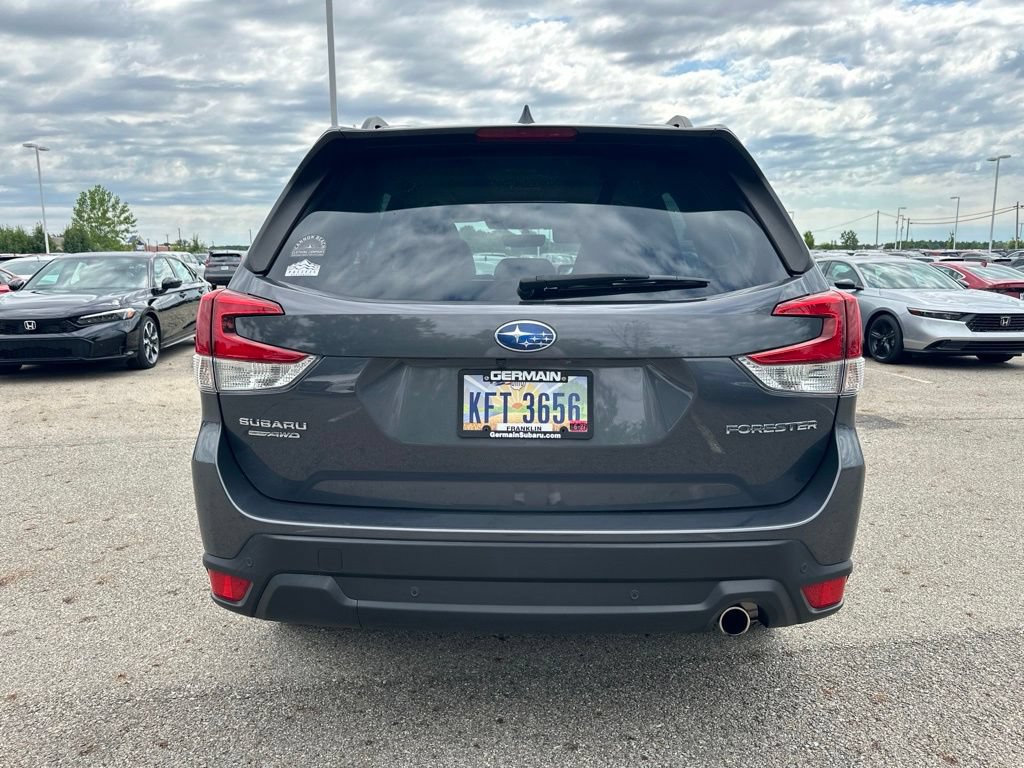 Used 2023 Subaru Forester Limited AWD/4WD image 9