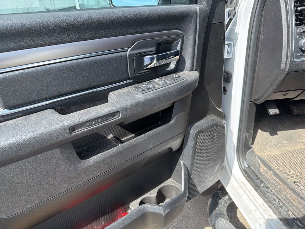 Used 2022 RAM 1500 Classic Warlock AWD/4WD image 11