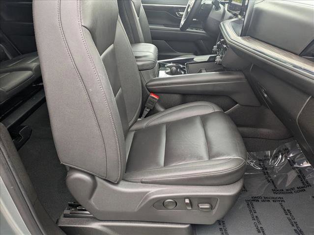 Used 2025 Chevrolet Tahoe LT AWD/4WD image 22