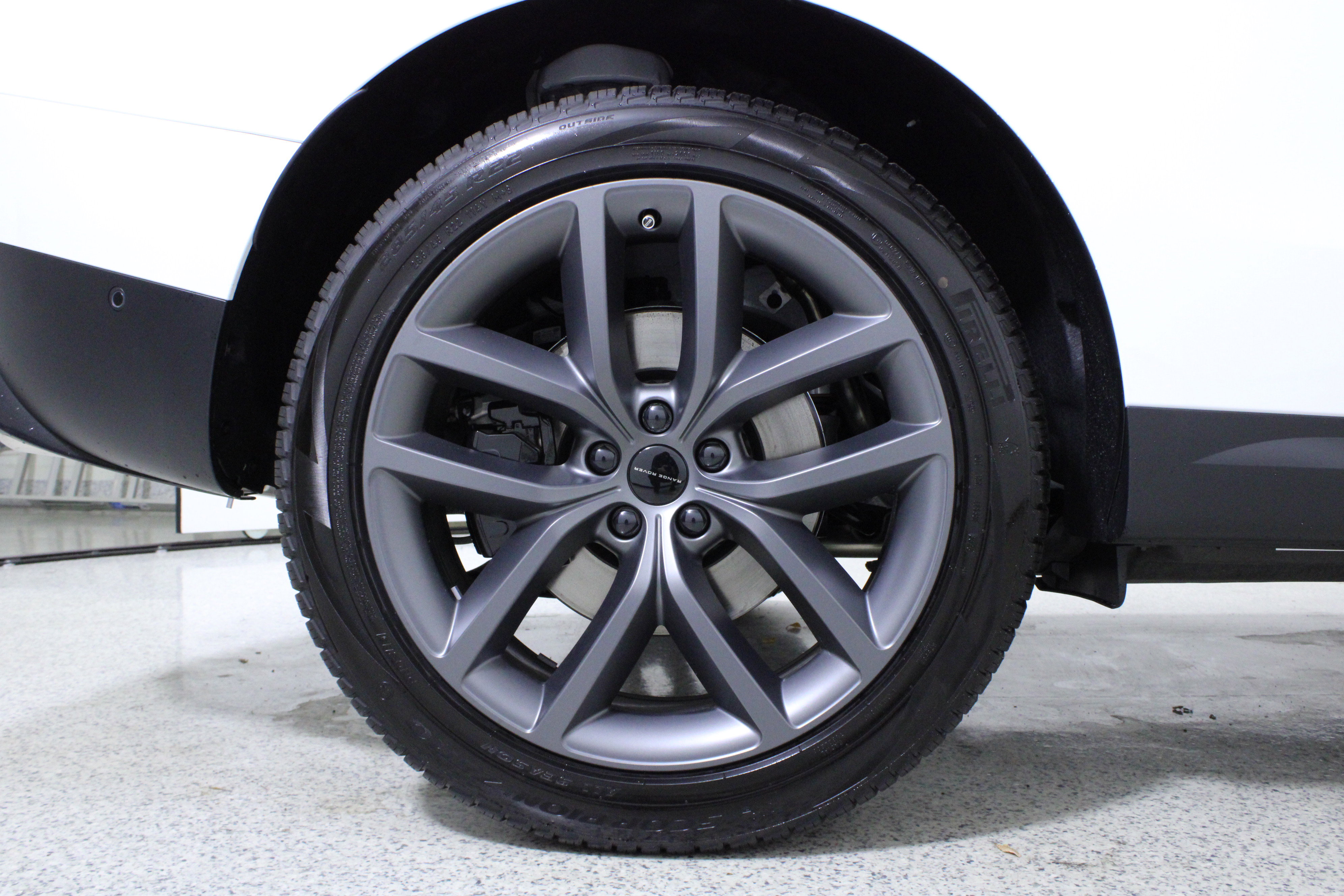 New 2026 Land Rover Range Rover Sport SE image 8