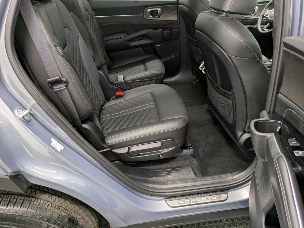 Certified 2024 Kia Sorento SX Prestige image 25