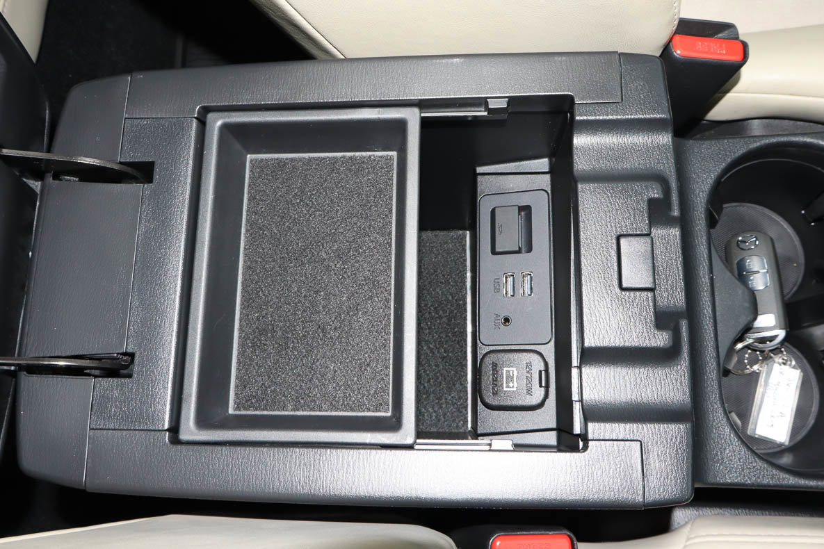 Used 2018 MAZDA CX-5 Touring image 25