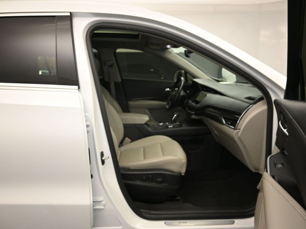 Used 2019 Cadillac XT4 Luxury FWD image 26