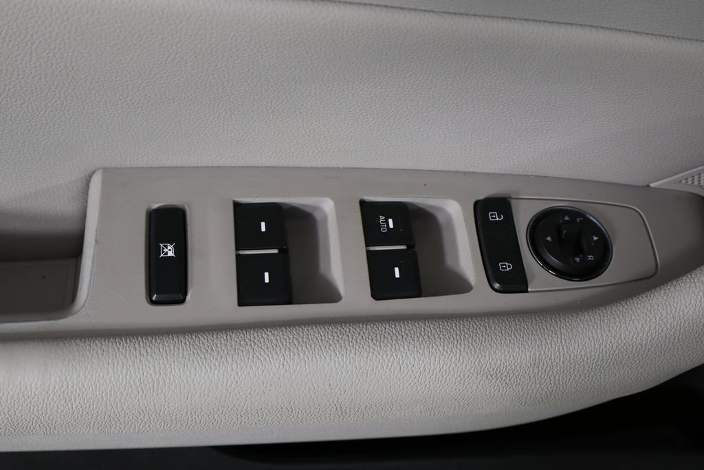 Used 2015 Hyundai Sonata SE w/ Option Group 09 FWD image 22