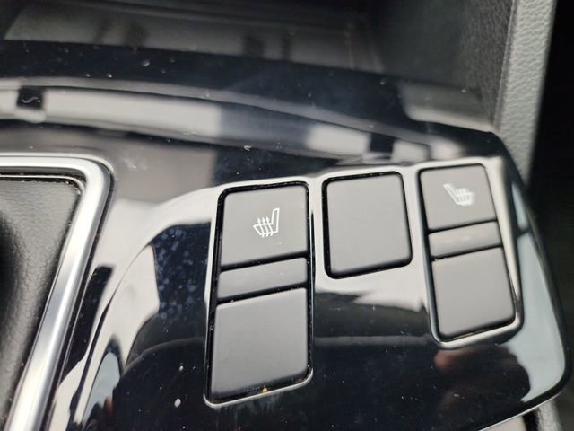 Used 2025 Kia Sportage EX w/ Premium Package image 24