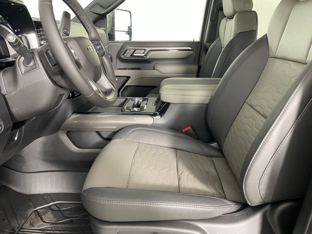 New 2026 Chevrolet Silverado 2500 ZR2 w/ LPO, Dark Essentials Package AWD/4WD image 2
