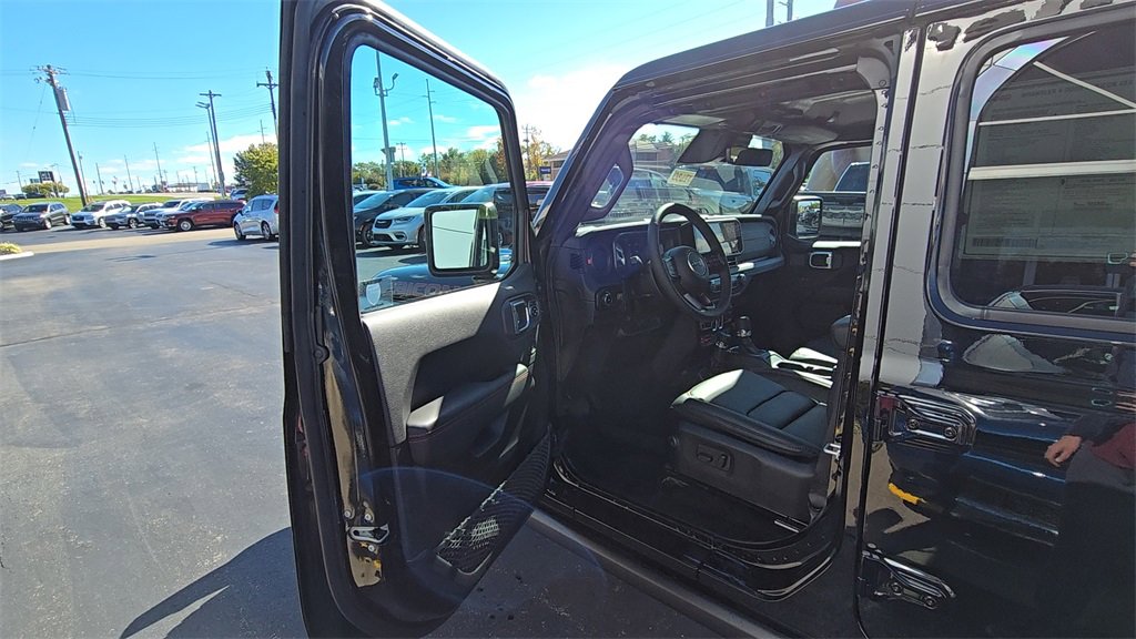 New 2026 Jeep Wrangler Unlimited Rubicon image 14