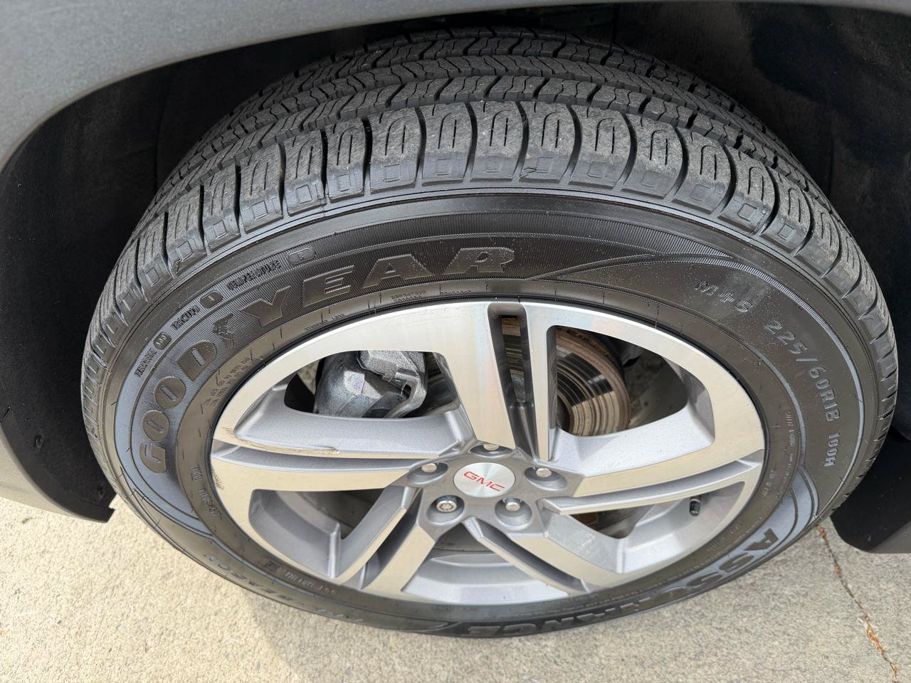 Used 2018 GMC Terrain SLT w/ Infotainment Package II AWD/4WD image 22