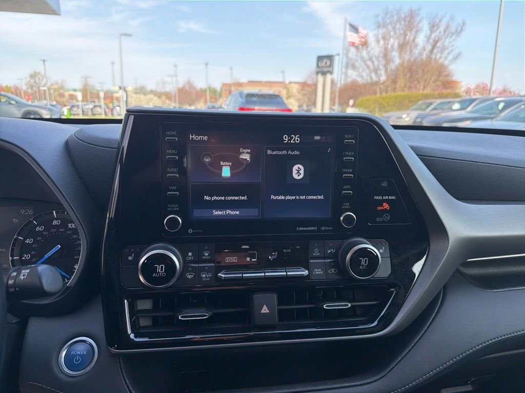 Used 2021 Toyota Highlander XLE image 27