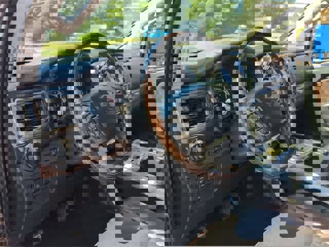 Used 2018 Nissan Titan Platinum Reserve w/ Platinum Utility Package image 10