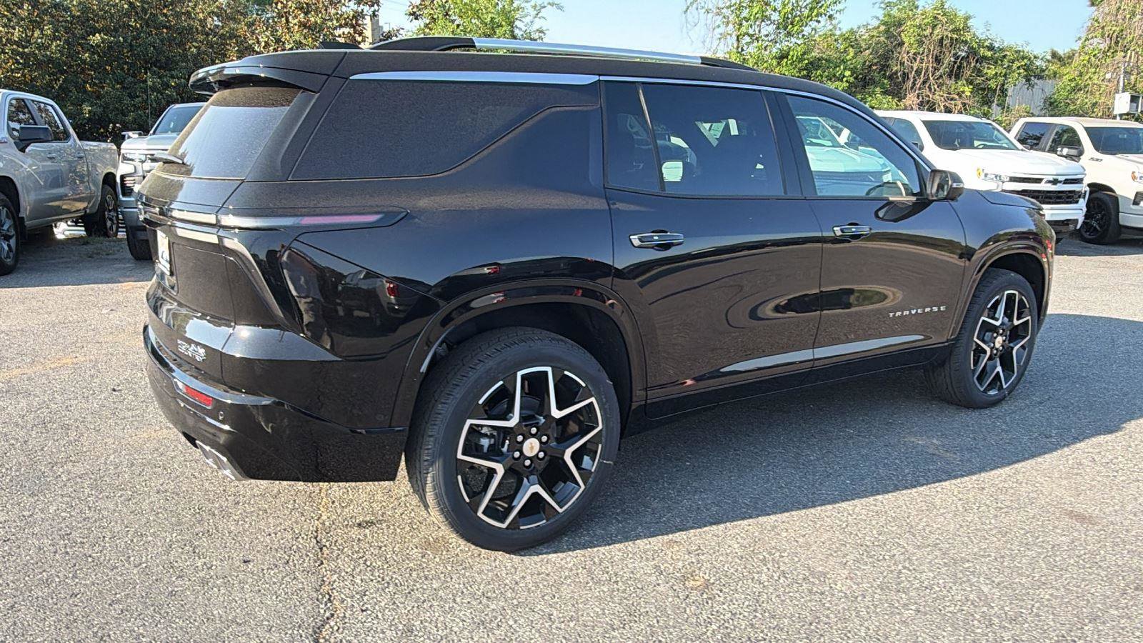 New 2026 Chevrolet Traverse High Country FWD image 5