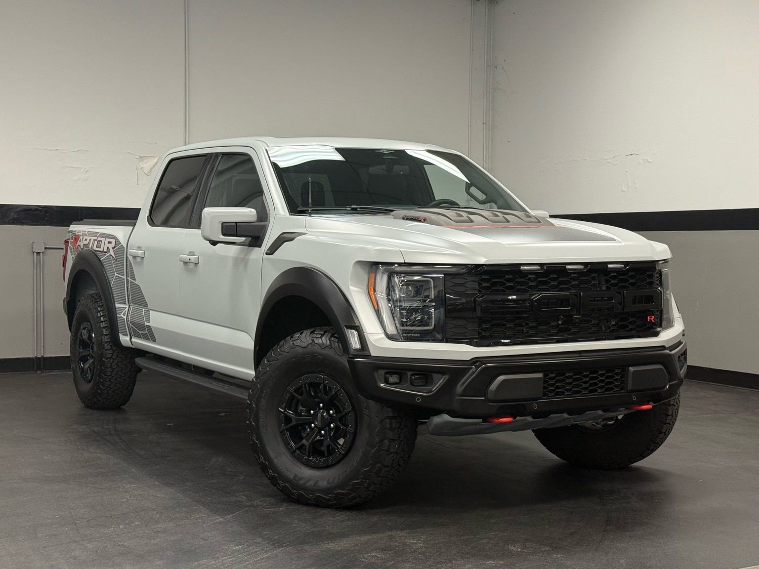 Used 2023 Ford F150 Raptor w/ Equipment Group 802A Raptor R image 2