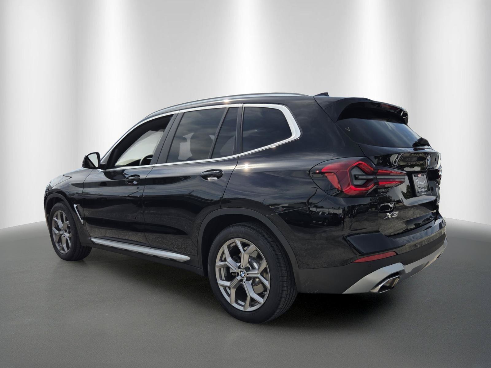 Certified 2023 BMW X3 sDrive30i w/ Premium Package RWD image 5