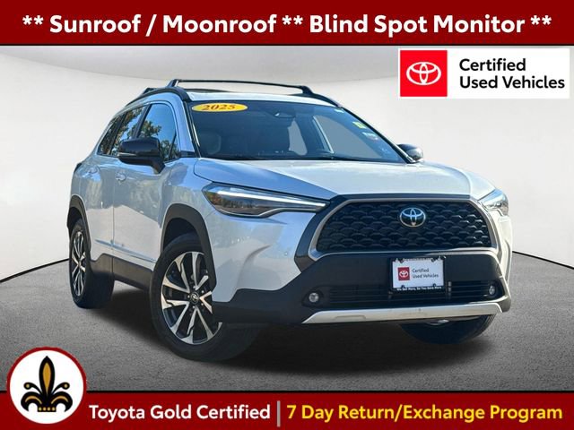 Certified 2025 Toyota Corolla Cross XLE image 1