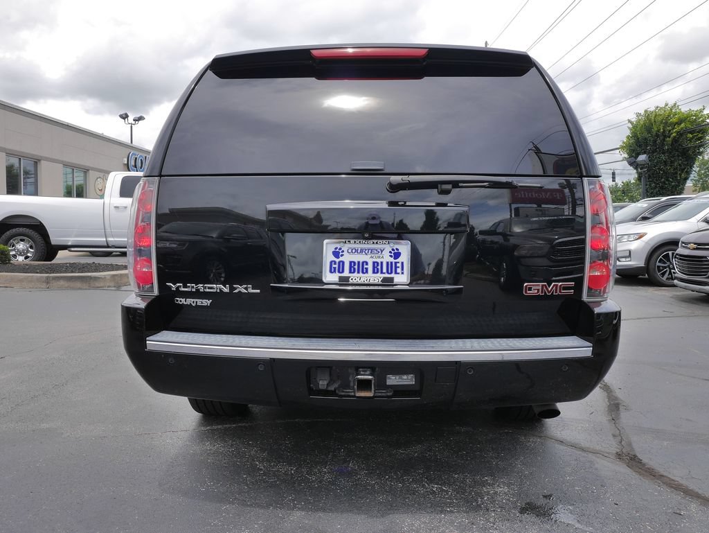 Used 2013 GMC Yukon XL Denali AWD/4WD image 6