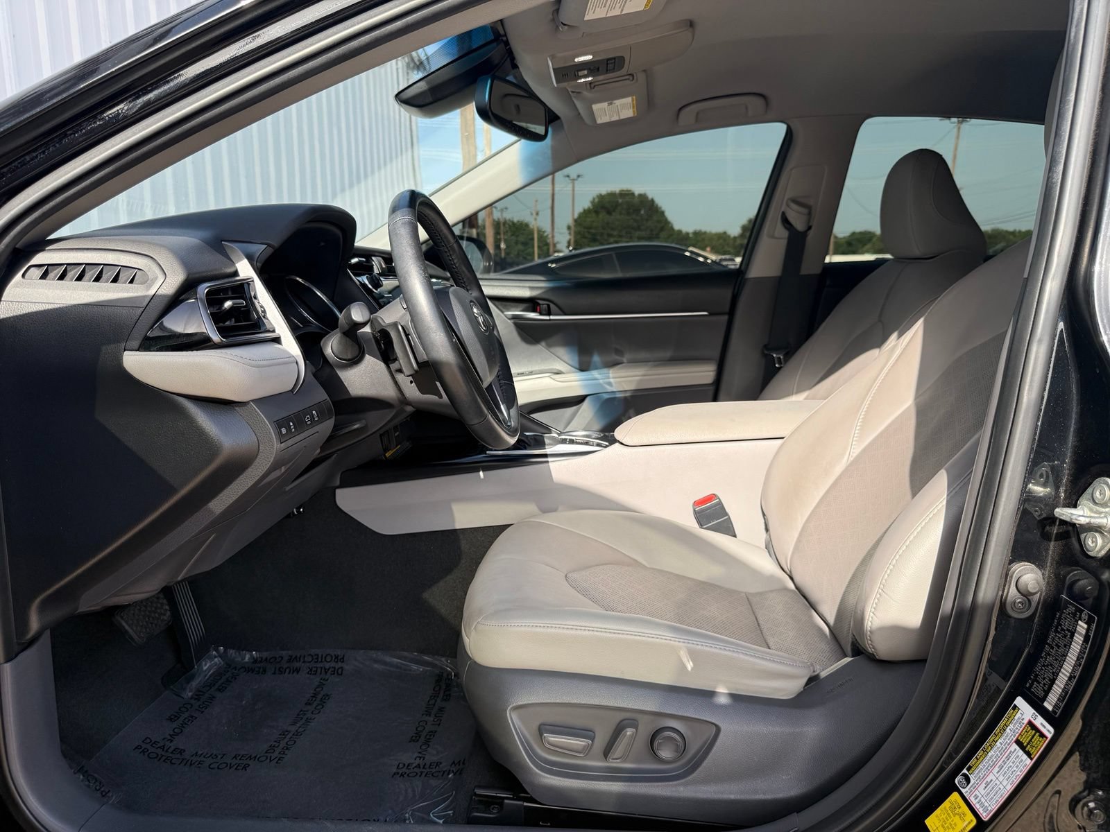 Used 2020 Toyota Camry XSE w/ Carpet Mat Package FWD image 20