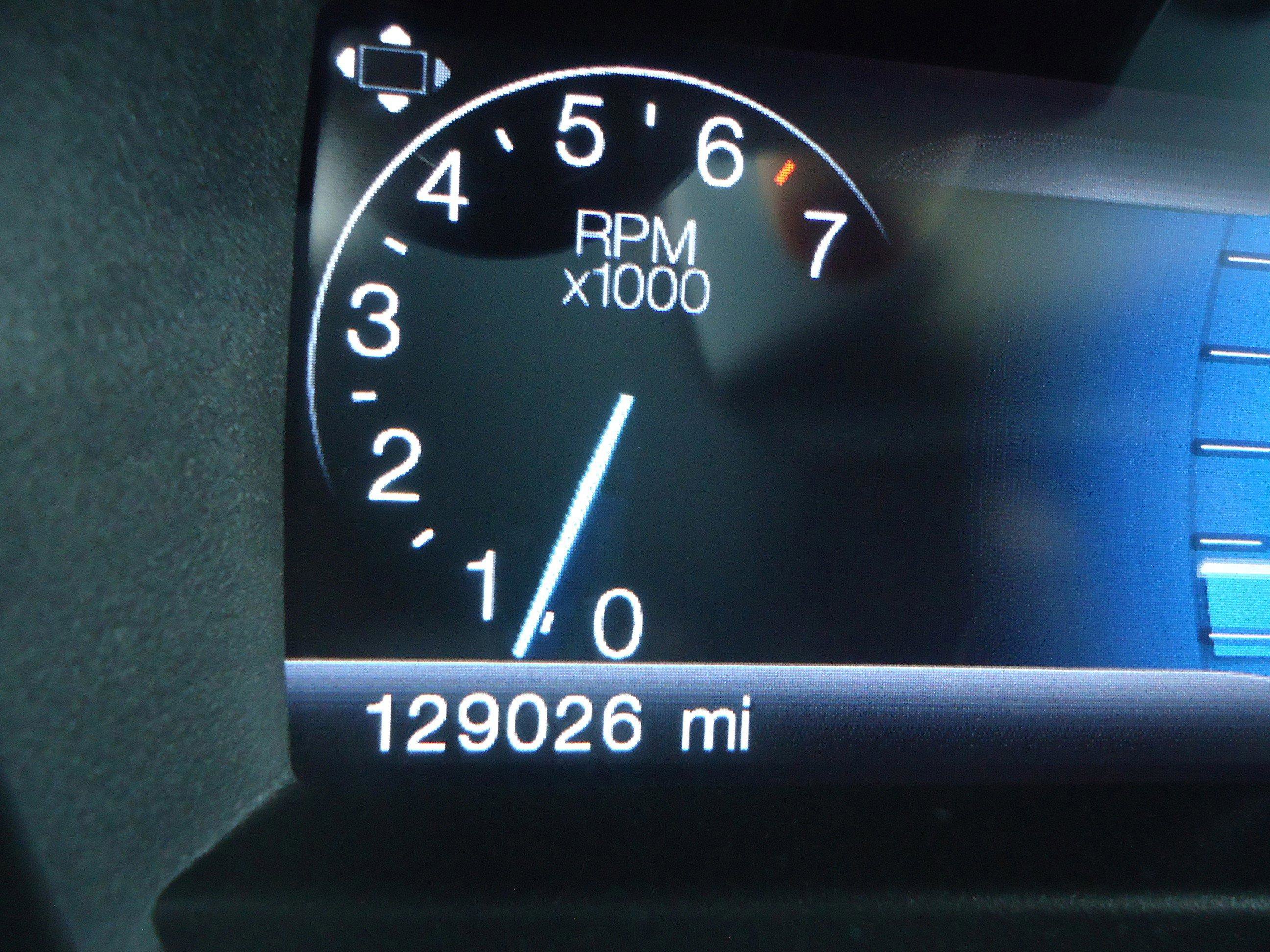 Used 2014 Ford Explorer XLT w/ Equipment Group 202A image 25