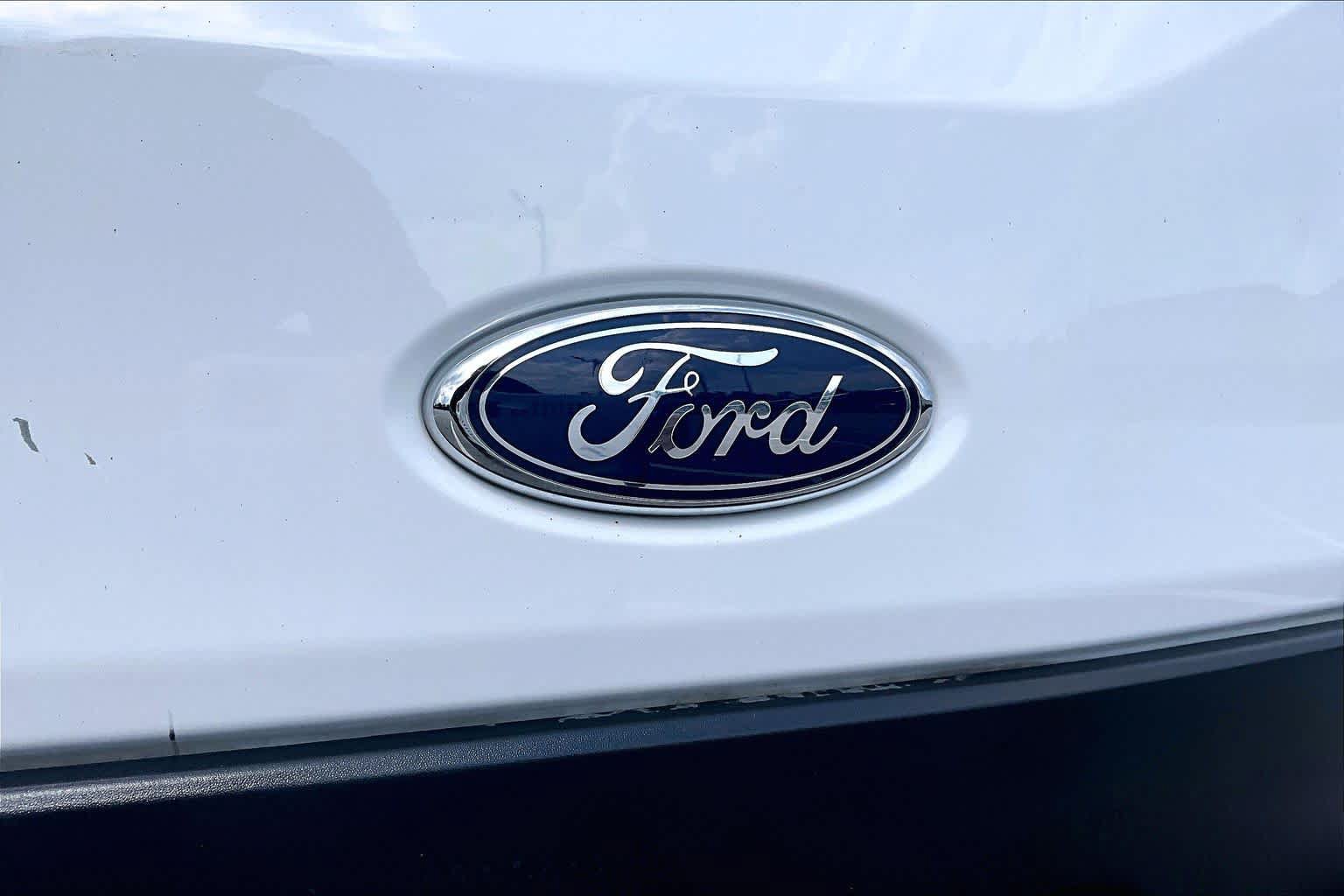Used 2023 Ford Transit 250 Medium Roof AWD image 33