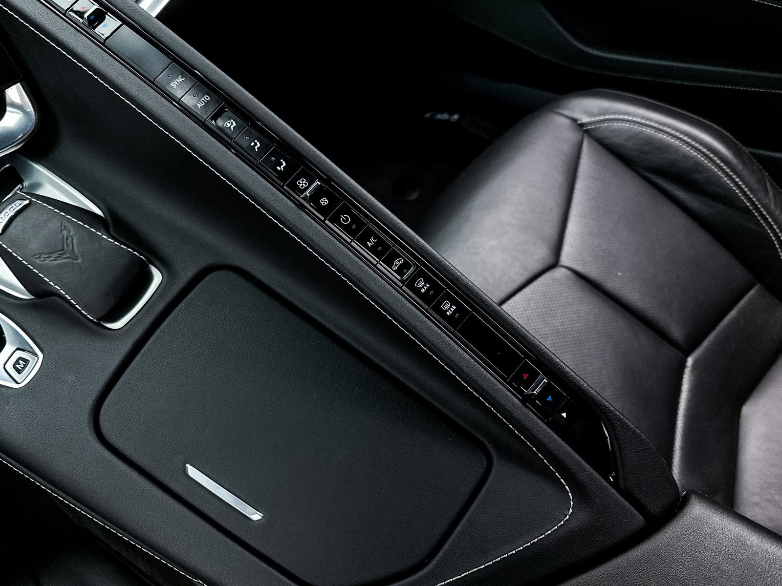 Used 2020 Chevrolet Corvette Stingray Coupe w/ 1LT image 24