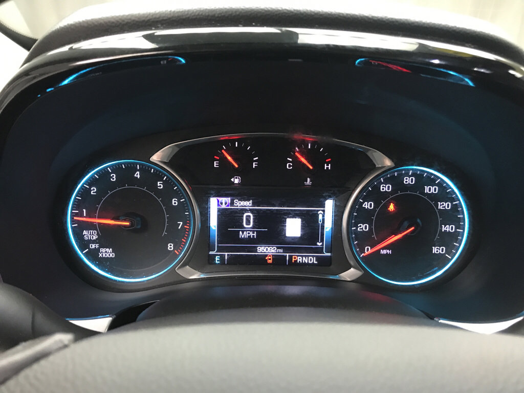 Used 2019 Chevrolet Traverse LT w/ LT Premium Package AWD/4WD image 9