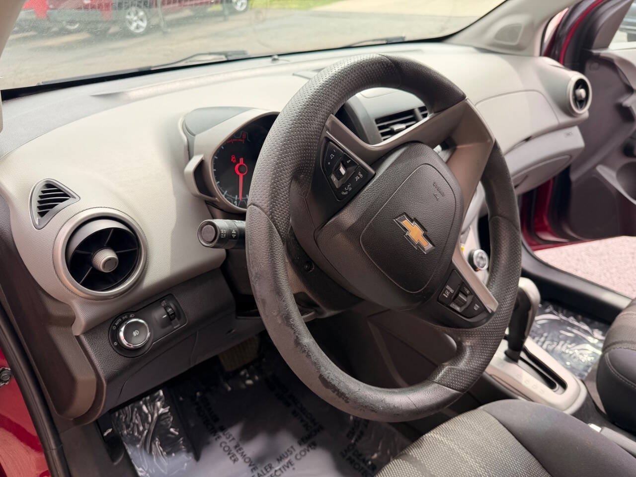 Used 2014 Chevrolet Sonic LT w/ LT Promotional Package FWD image 8