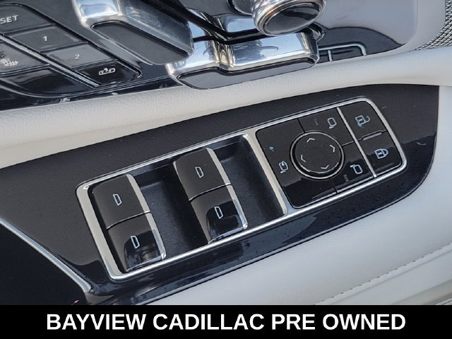 Used 2027 Cadillac Optiq Luxury RWD image 2