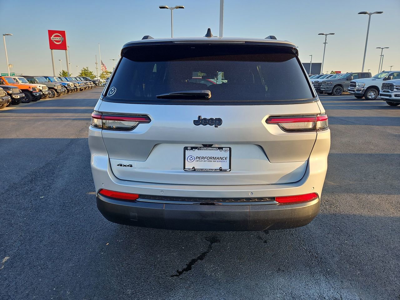 New 2025 Jeep Grand Cherokee L Altitude image 6