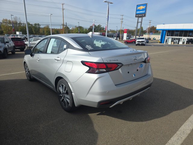 Used 2022 Nissan Versa SV FWD image 10